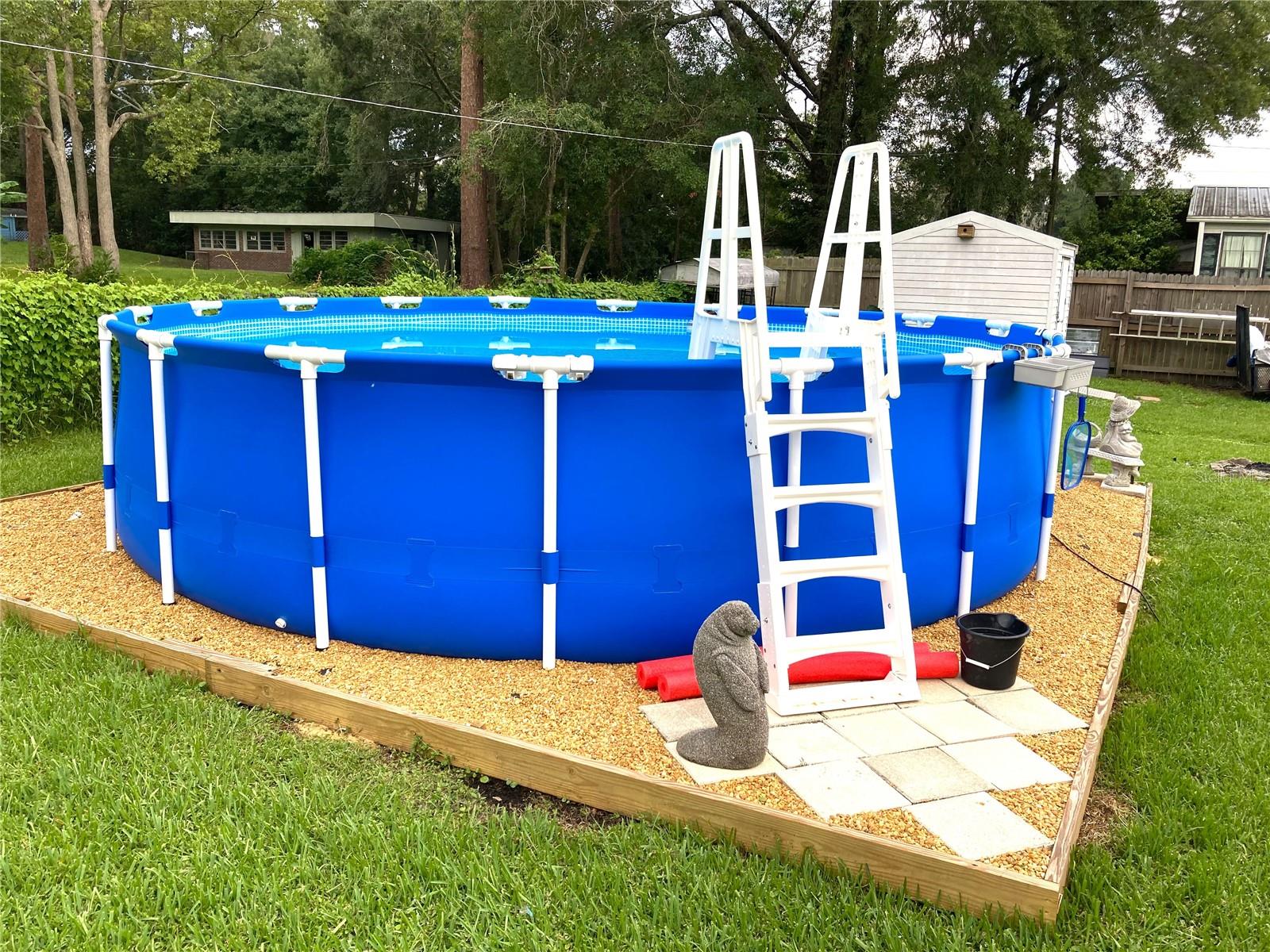 10TH FAIRWAY VILLA - Residential