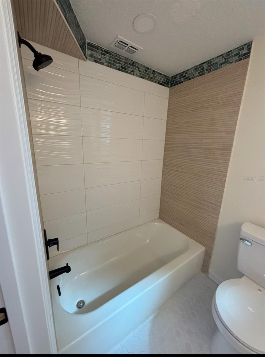 FORT MELLON - Residential Lease