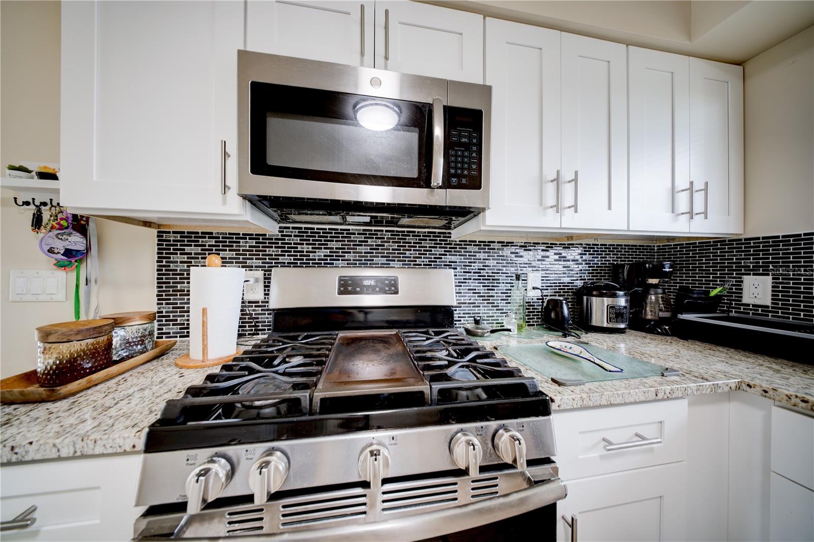 WINDMILL POINTE - Residential