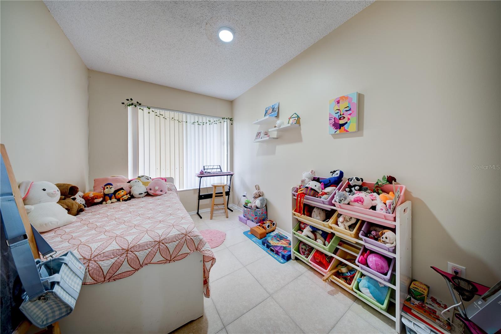 WINDMILL POINTE - Residential