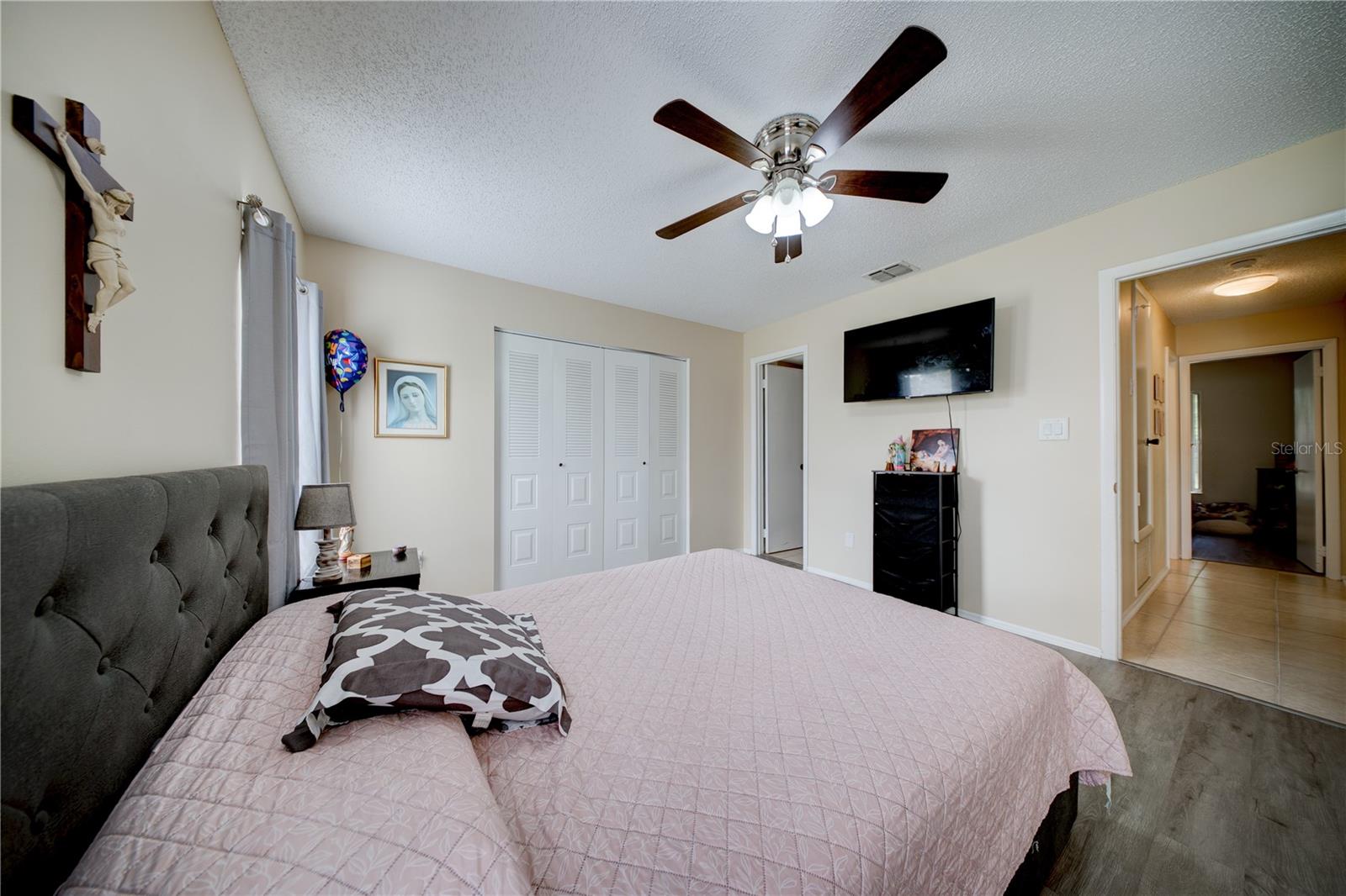 WINDMILL POINTE - Residential