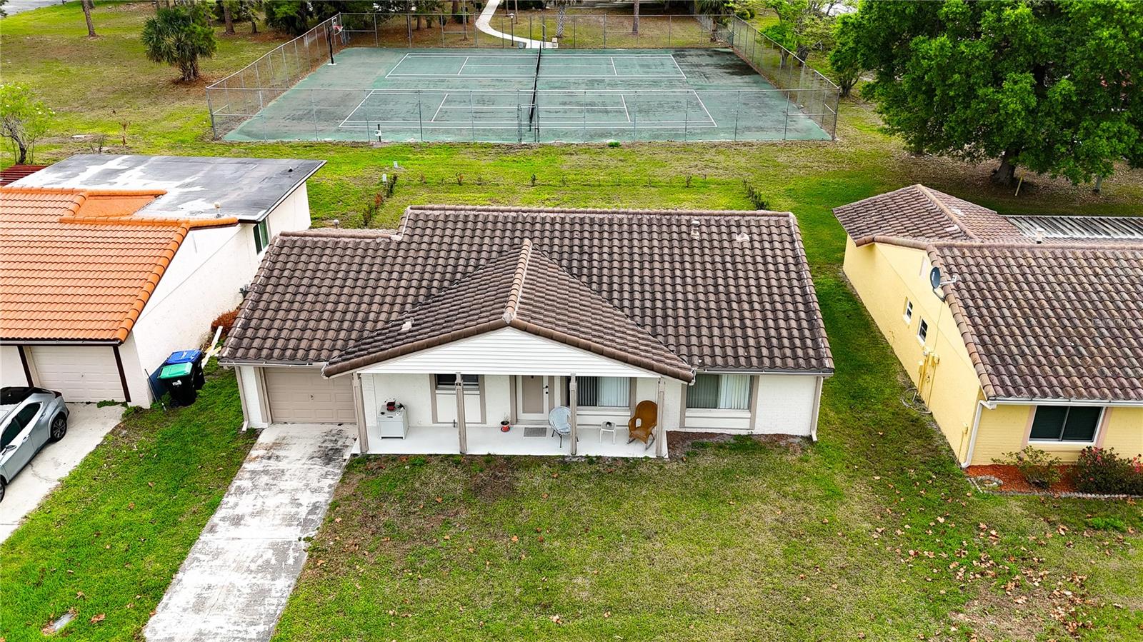 WINDMILL POINTE - Residential