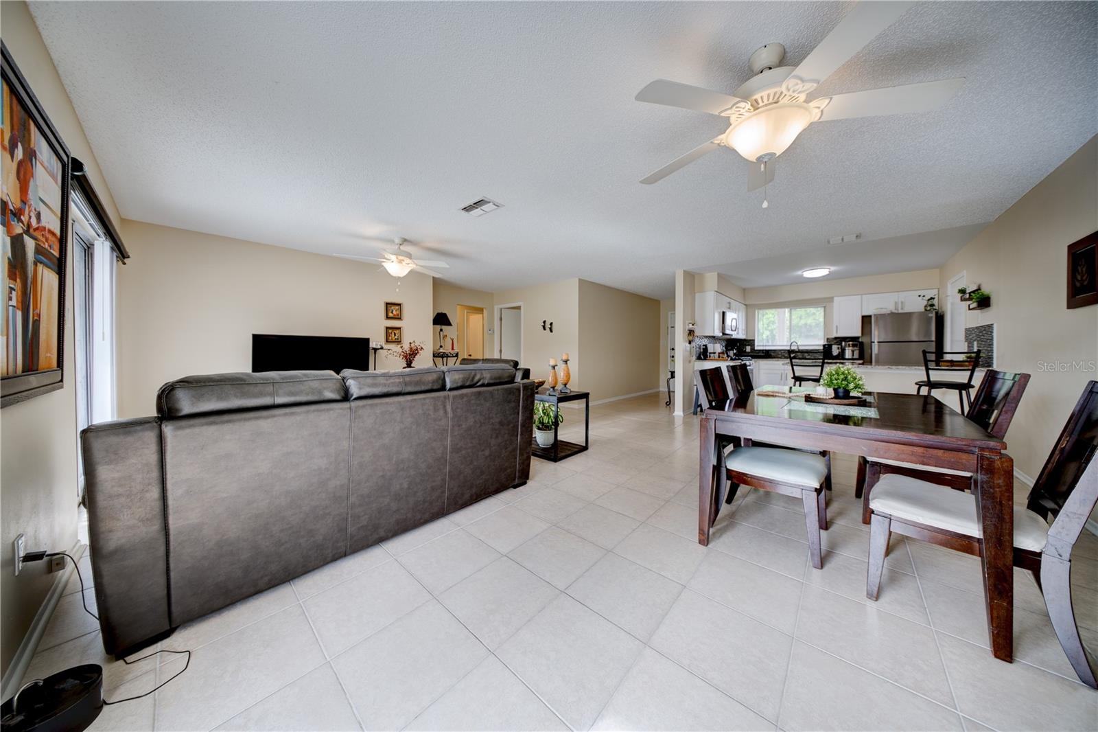 WINDMILL POINTE - Residential