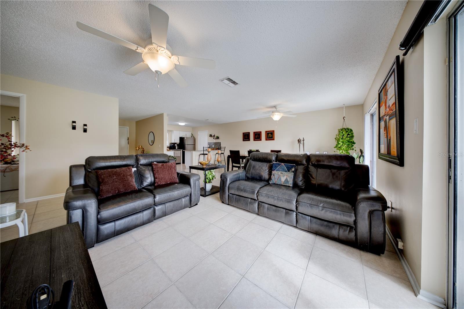 WINDMILL POINTE - Residential