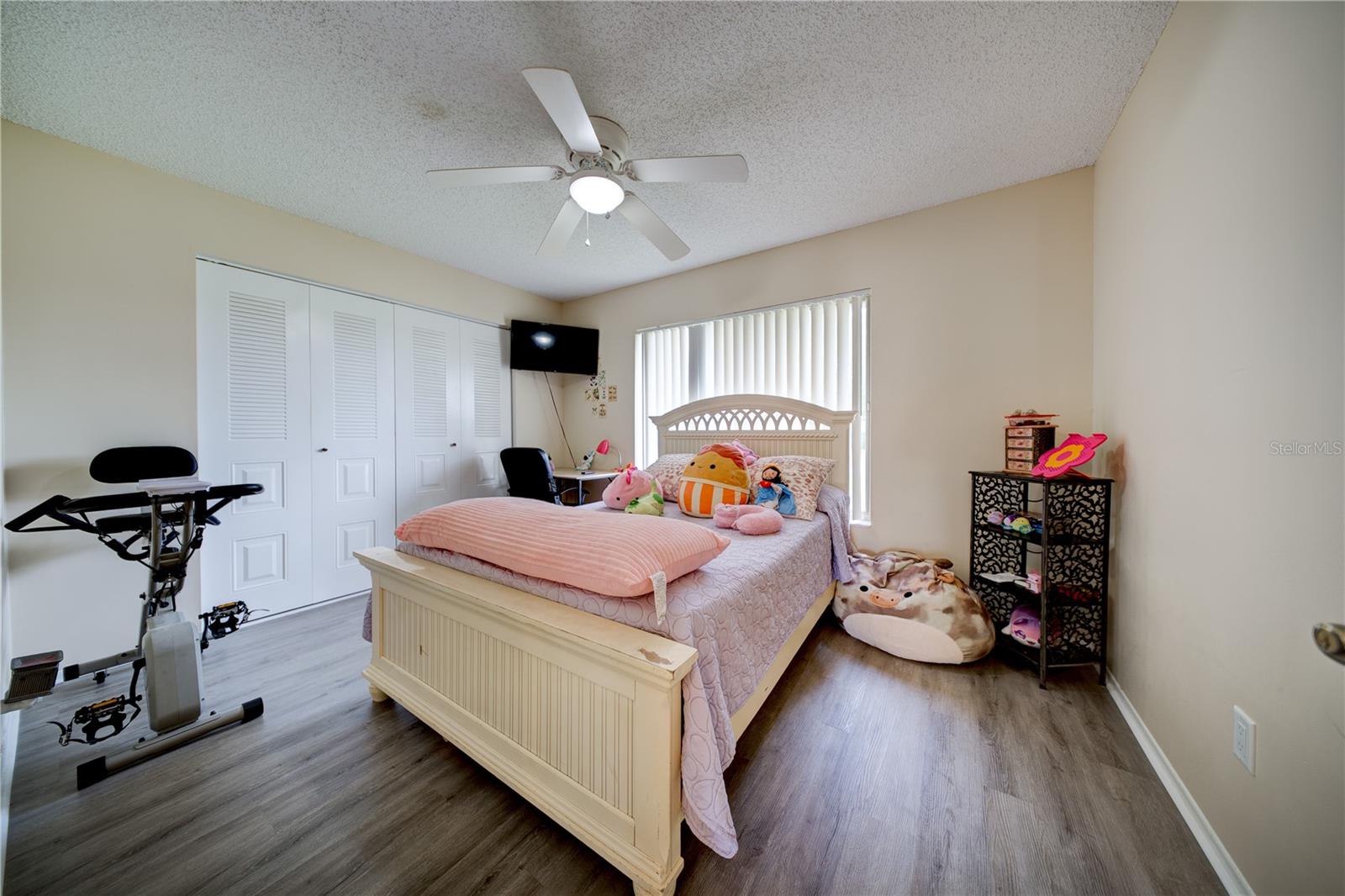 WINDMILL POINTE - Residential