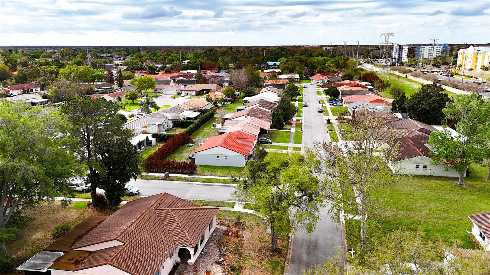 WINDMILL POINTE - Residential