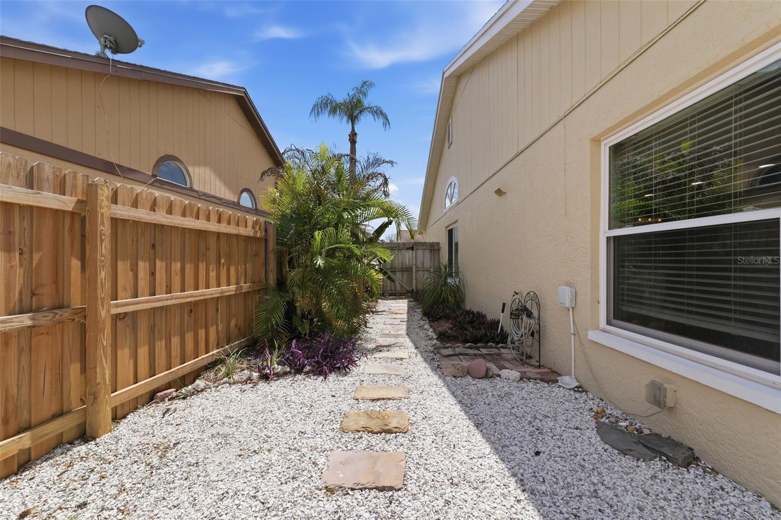 COUNTRYWAY PRCL B TRCT 13 & 14 - Residential