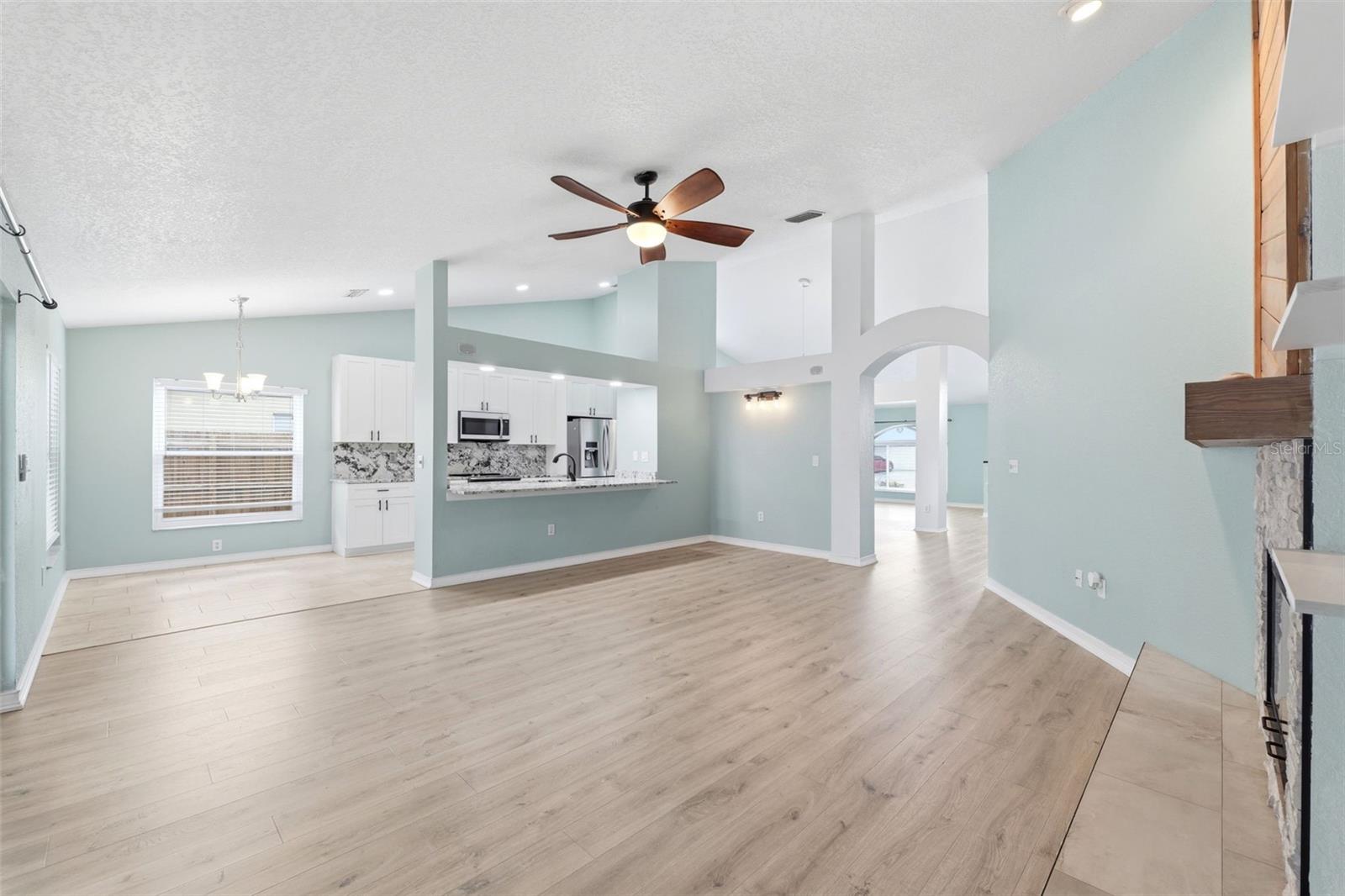 COUNTRYWAY PRCL B TRCT 13 & 14 - Residential