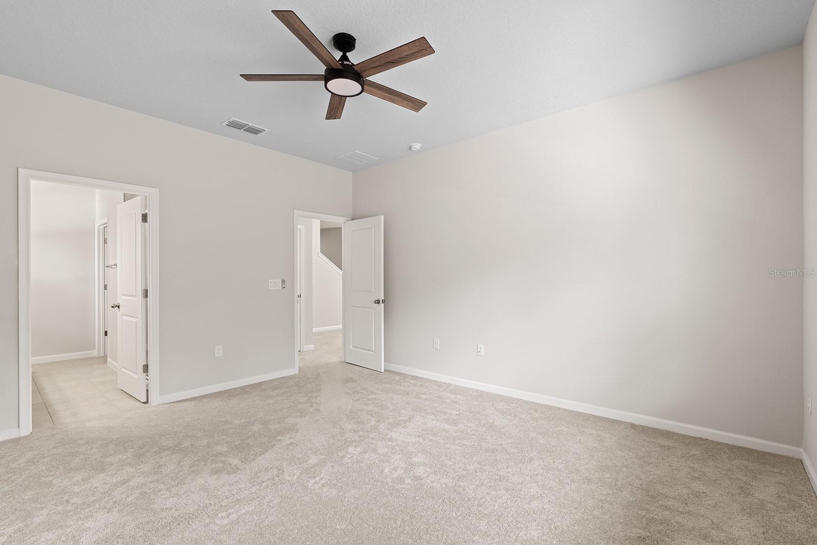 CREEKSIDE AT BOGGY CREEK - Residential Lease