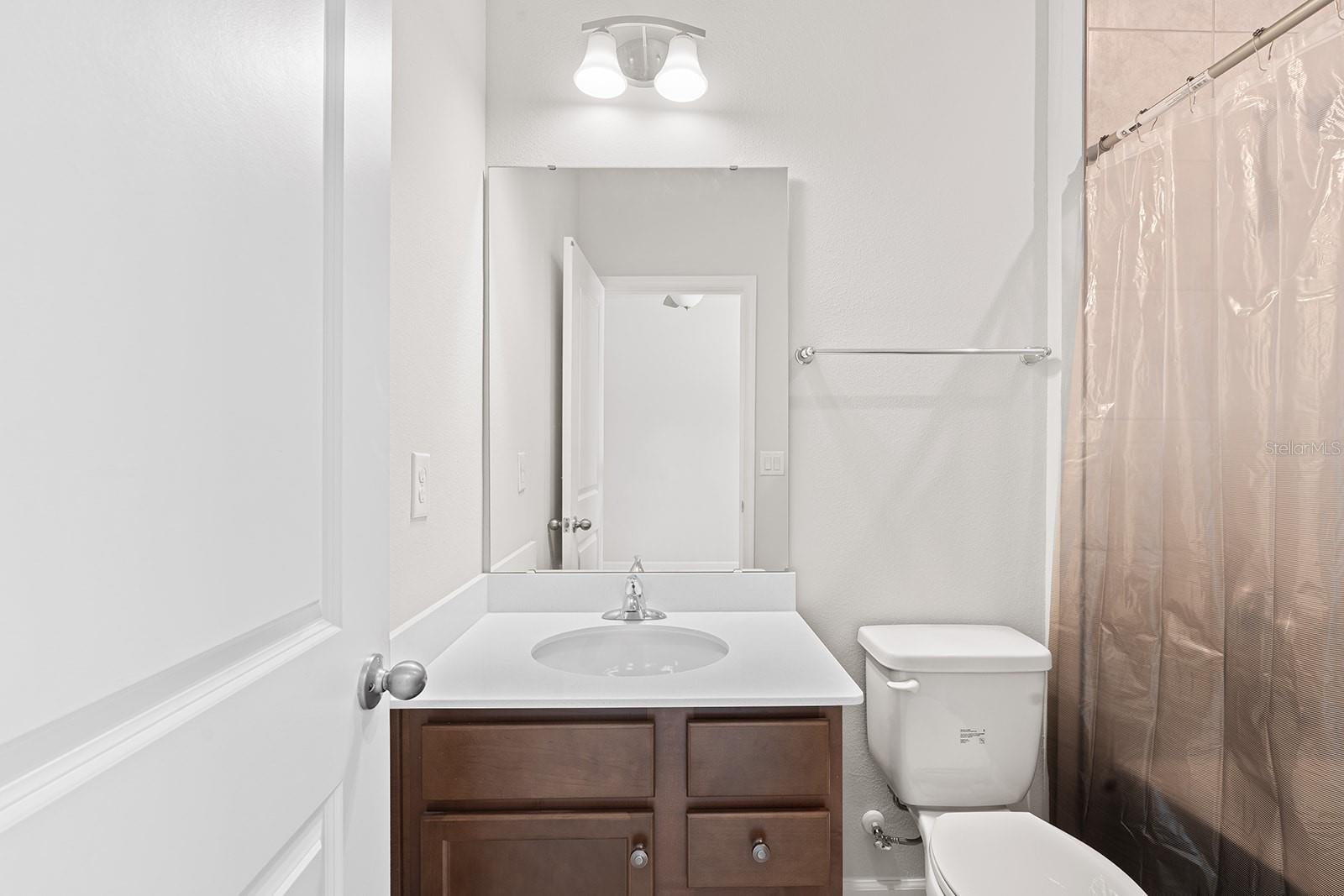 CREEKSIDE AT BOGGY CREEK - Residential Lease