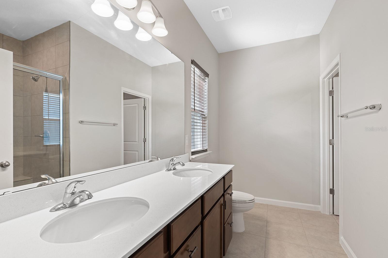 CREEKSIDE AT BOGGY CREEK - Residential Lease