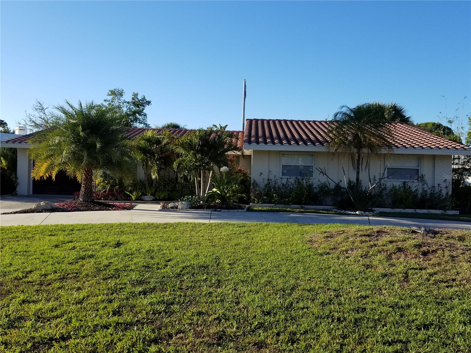 GULF GATE WOODS - Residential Lease