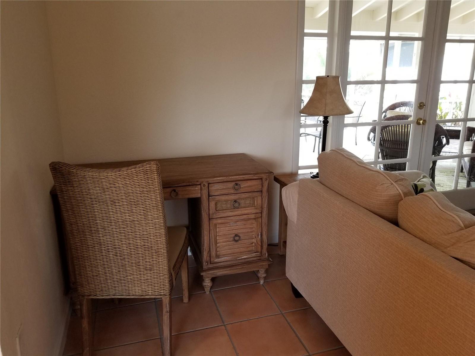 GULF GATE WOODS - Residential Lease