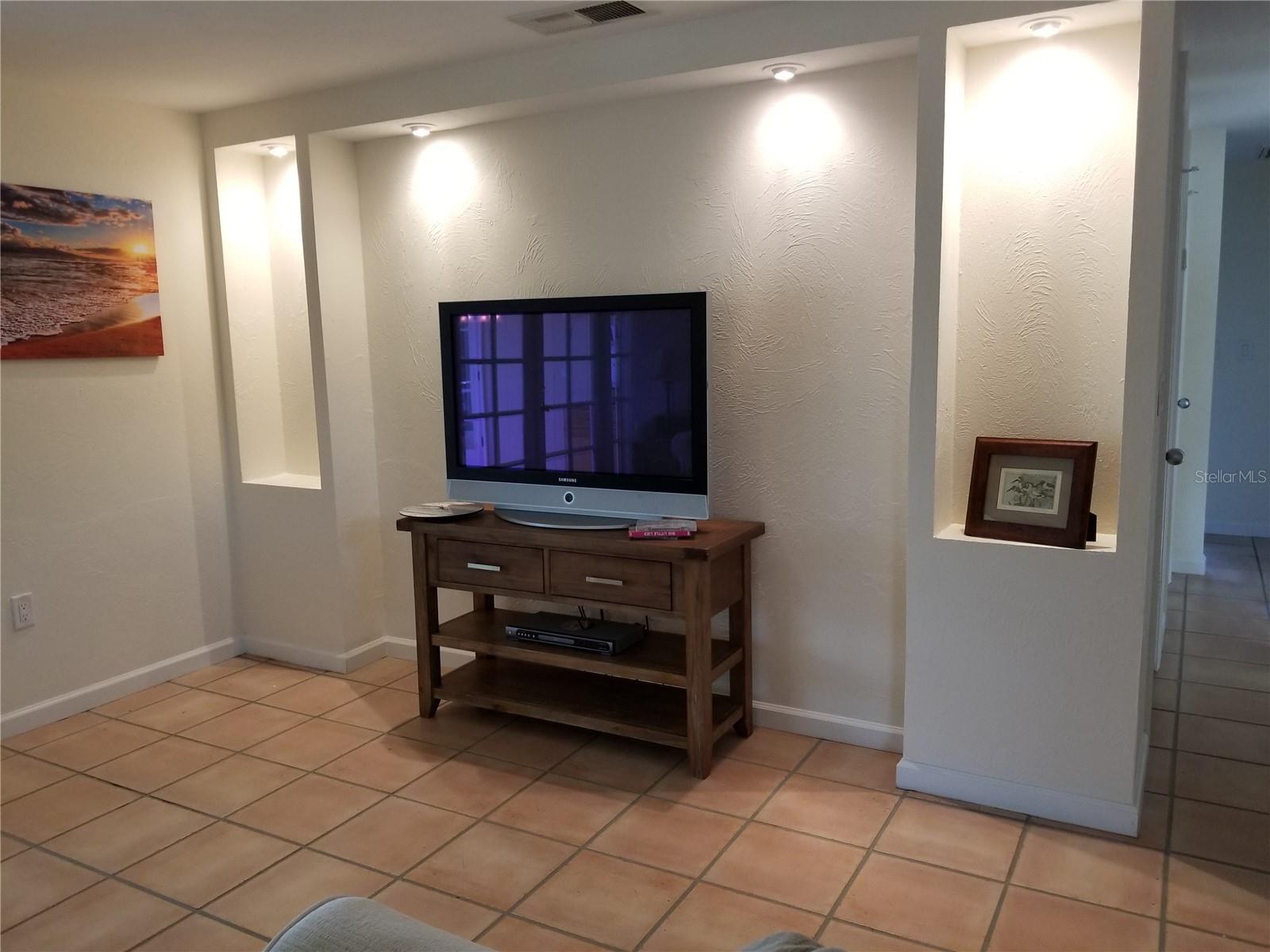 GULF GATE WOODS - Residential Lease