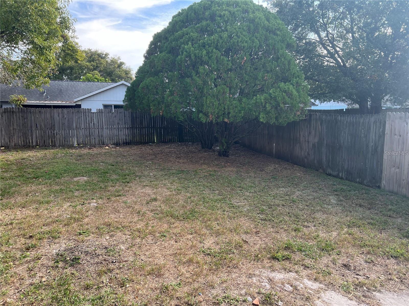 SEVEN SPGS HOMES - Residential Lease