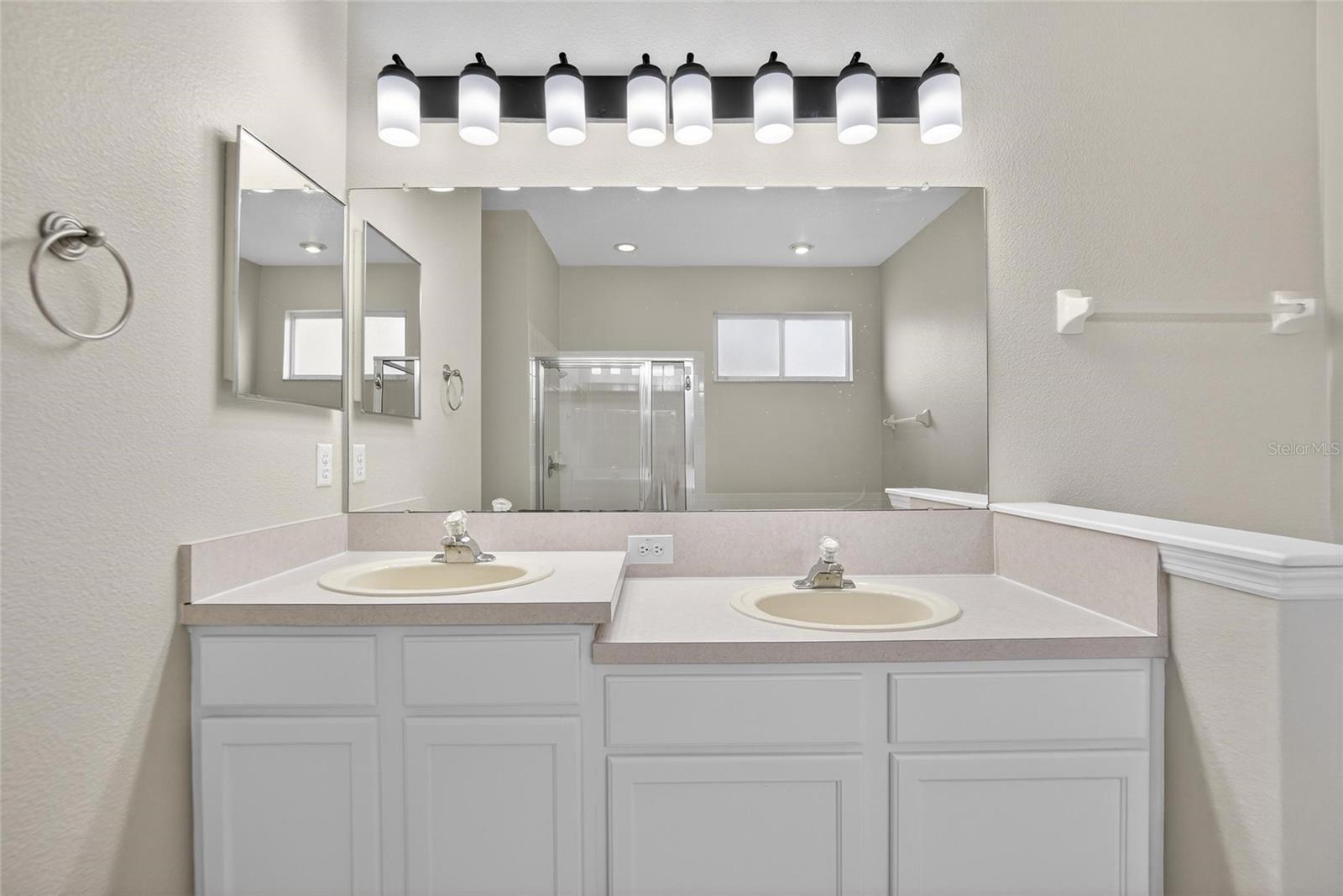 FISHHAWK RANCH PH 1 UNITS 1A 2 AND 3 - Residential