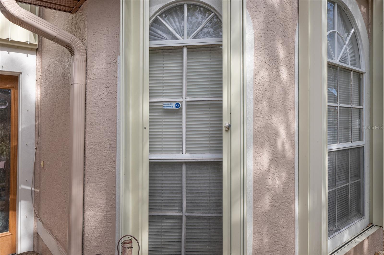 RIVERSIDE AT TWIN RIVERS UN 1 - Residential