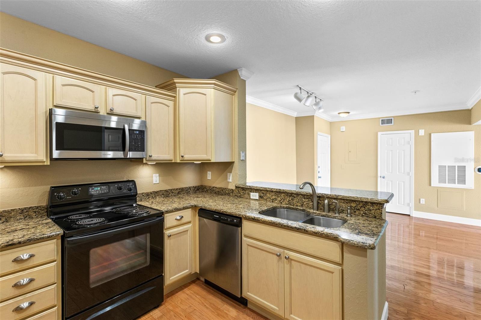 GRANDE DOWNTOWN ORLANDO - Residential