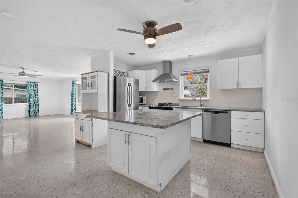 Photo of 2709 Marlette Street, Sarasota, FL 34231 (MLS # A4701196)