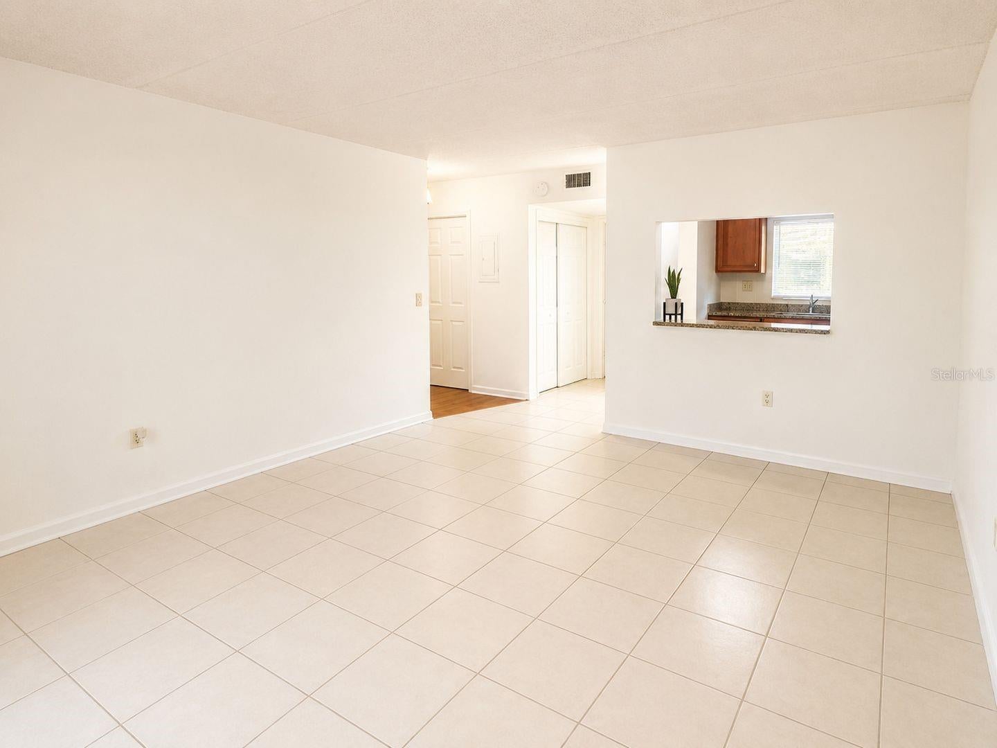 2812 SOMERSET PARK DRIVE 105