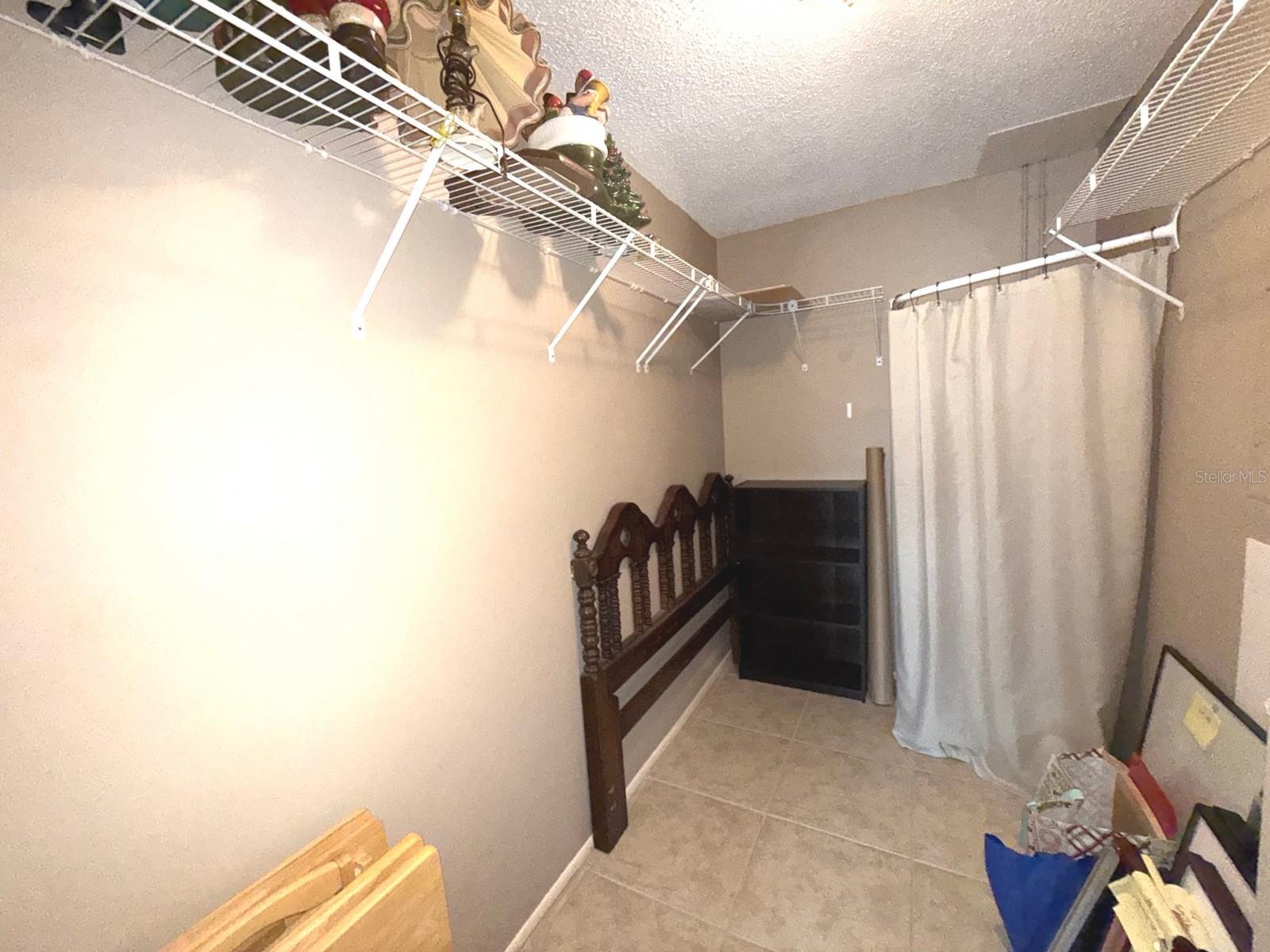 HARBOUR CLUB CONDO 2 - Residential