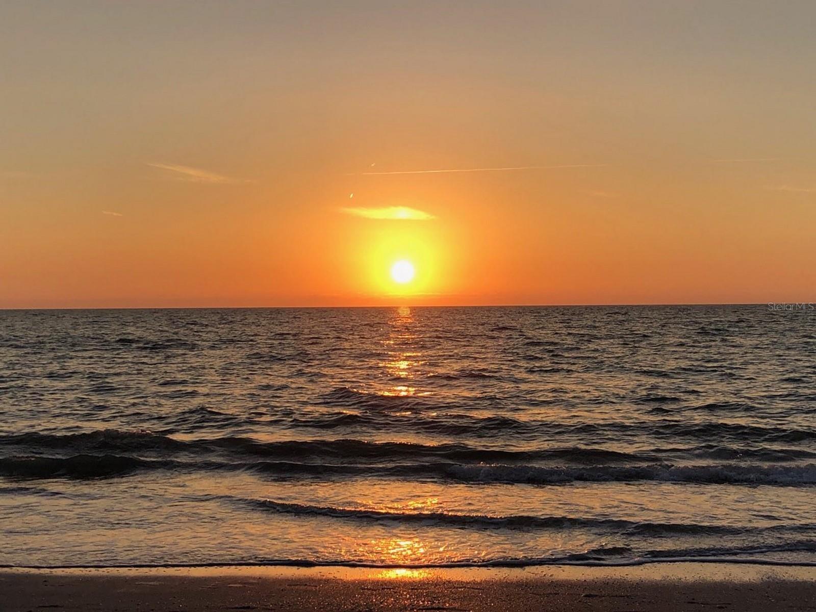 HARBOUR CLUB CONDO 2 - Residential