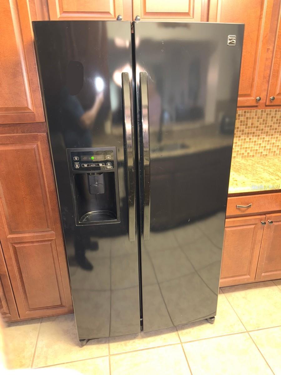 HARBOUR CLUB CONDO 2 - Residential