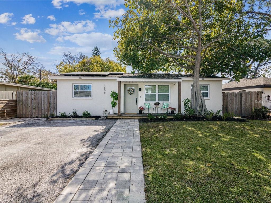 Photo of 1850 Oregon Avenue NE, St Petersburg, FL 33703 (MLS # TB8427417)
