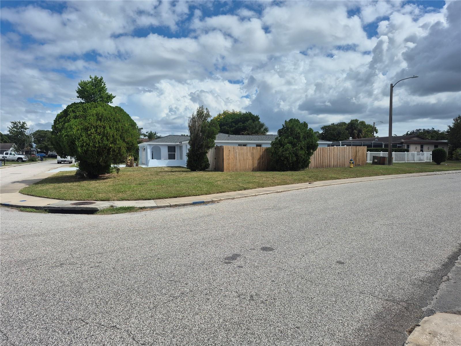 7014 INGLESIDE DRIVE
