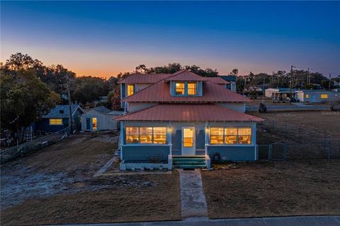 Photo of 118 S 5th Street, Haines City, FL 33844 (MLS # P4937792)