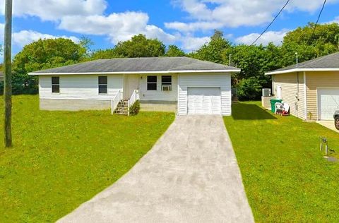 2715 LEE STREET PUNTA GORDA FL 33950