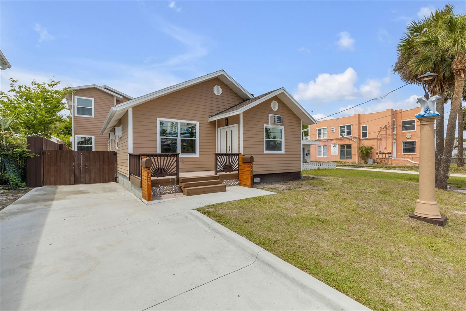 205 N WILD OLIVE AVENUE