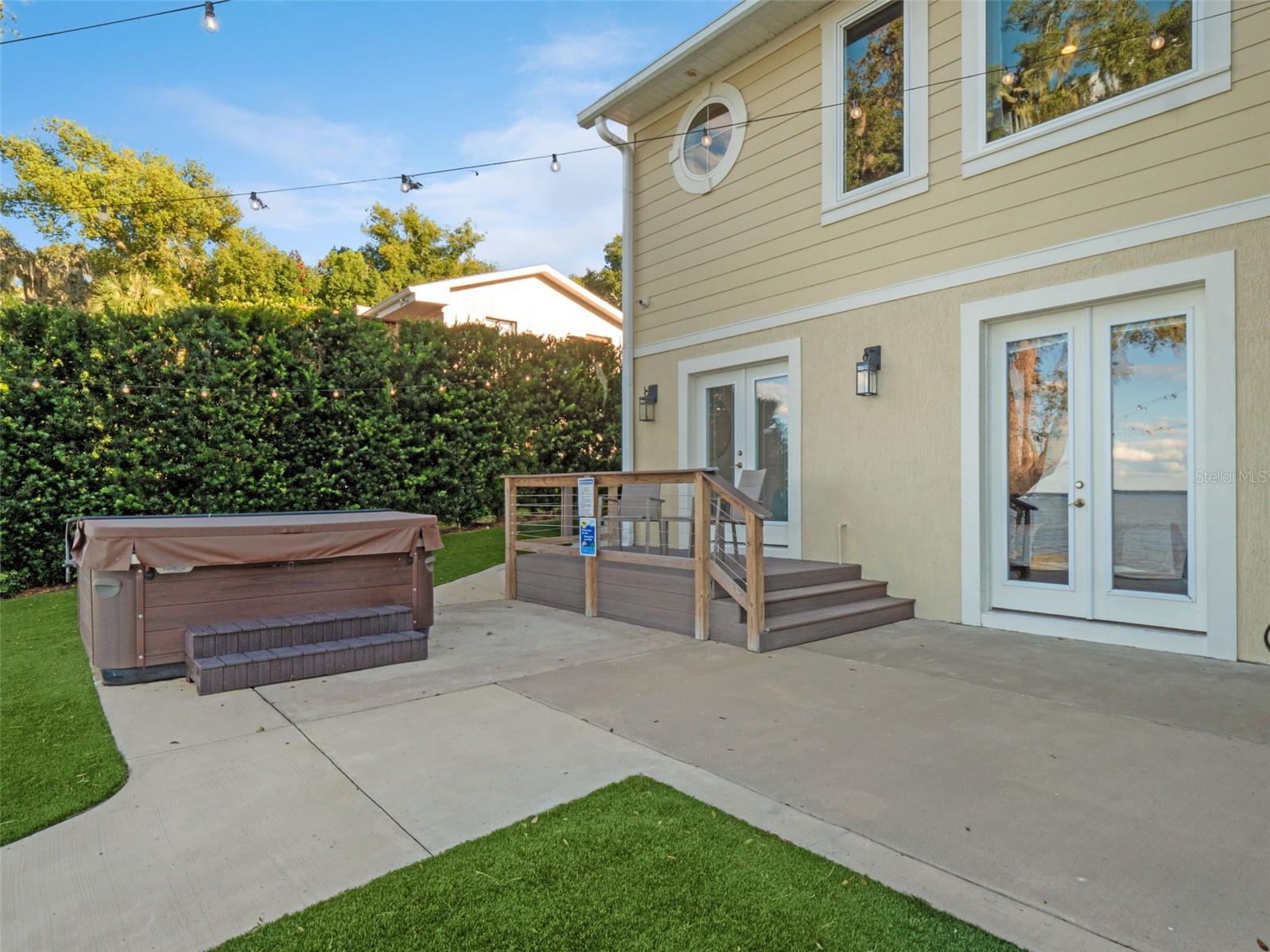 SUNSET HARBOR HILL - Residential