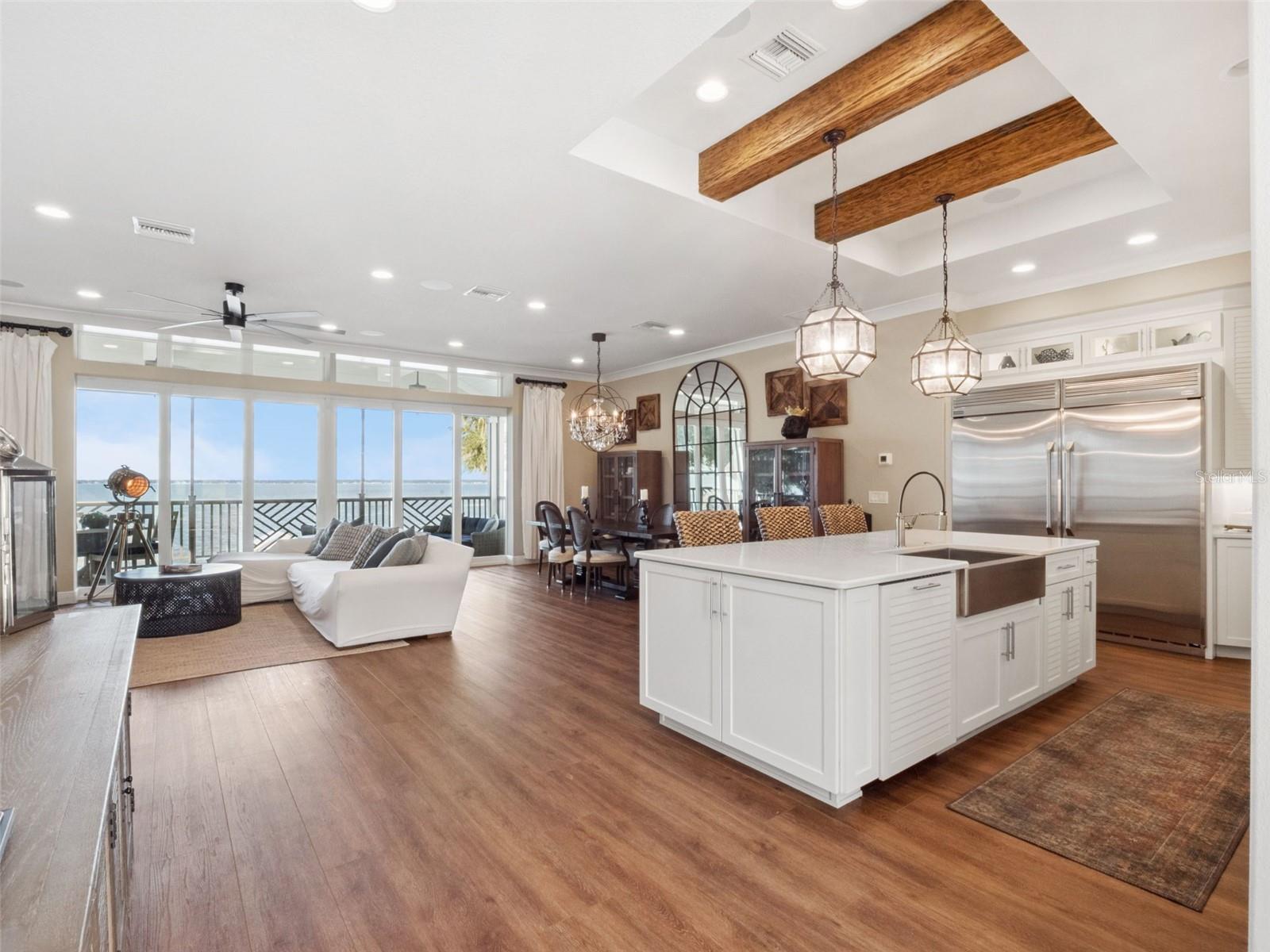 SUNSET HARBOR HILL - Residential