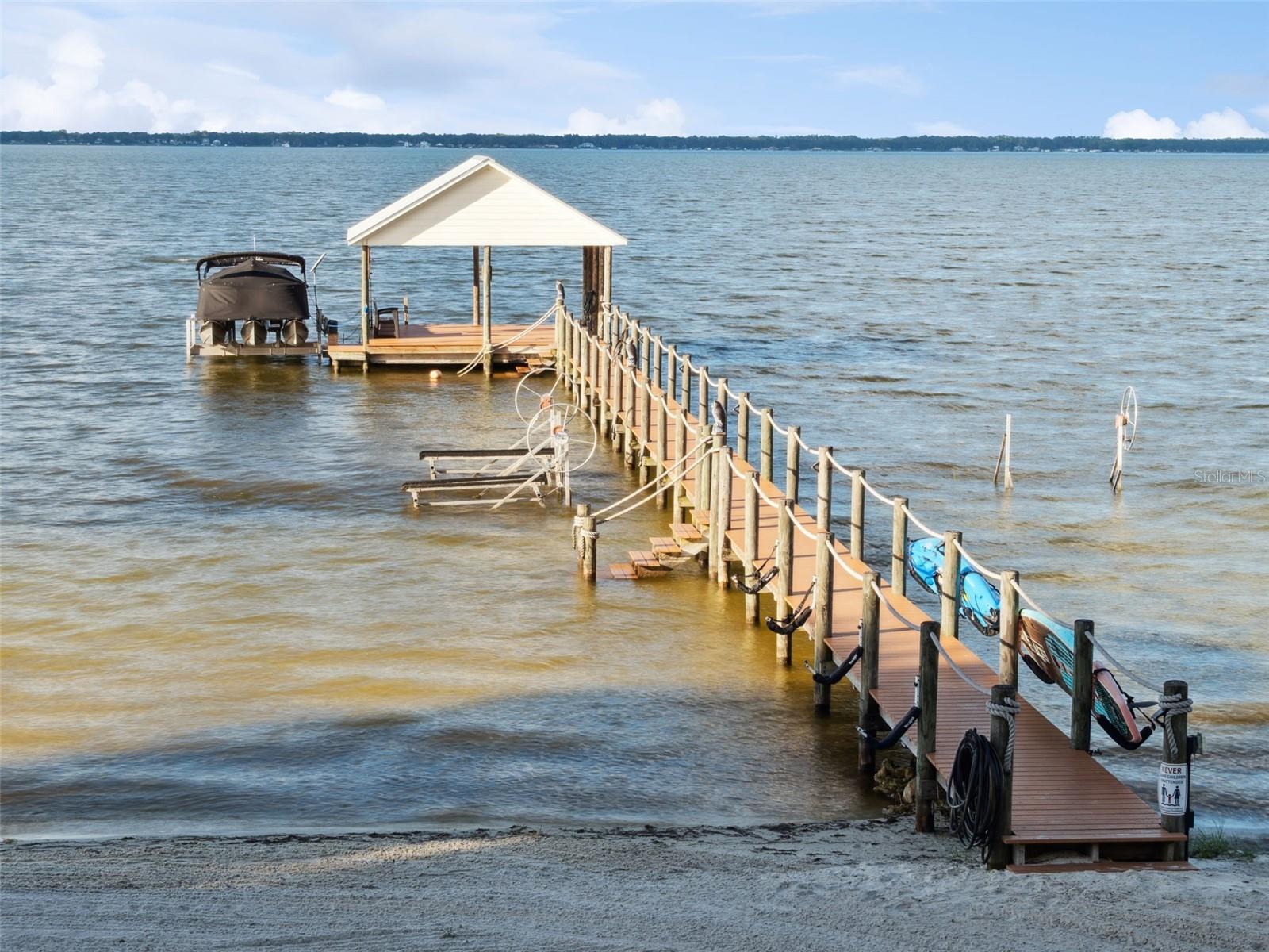 SUNSET HARBOR HILL - Residential