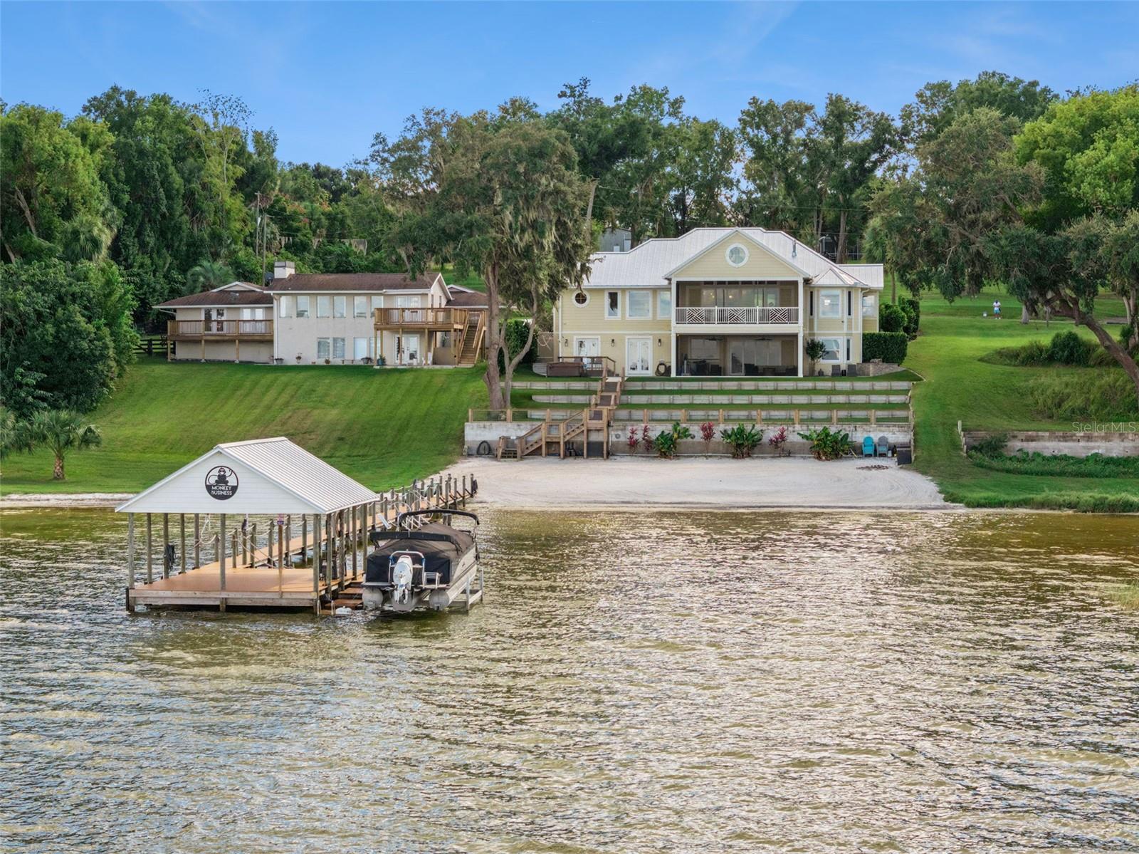 SUNSET HARBOR HILL - Residential