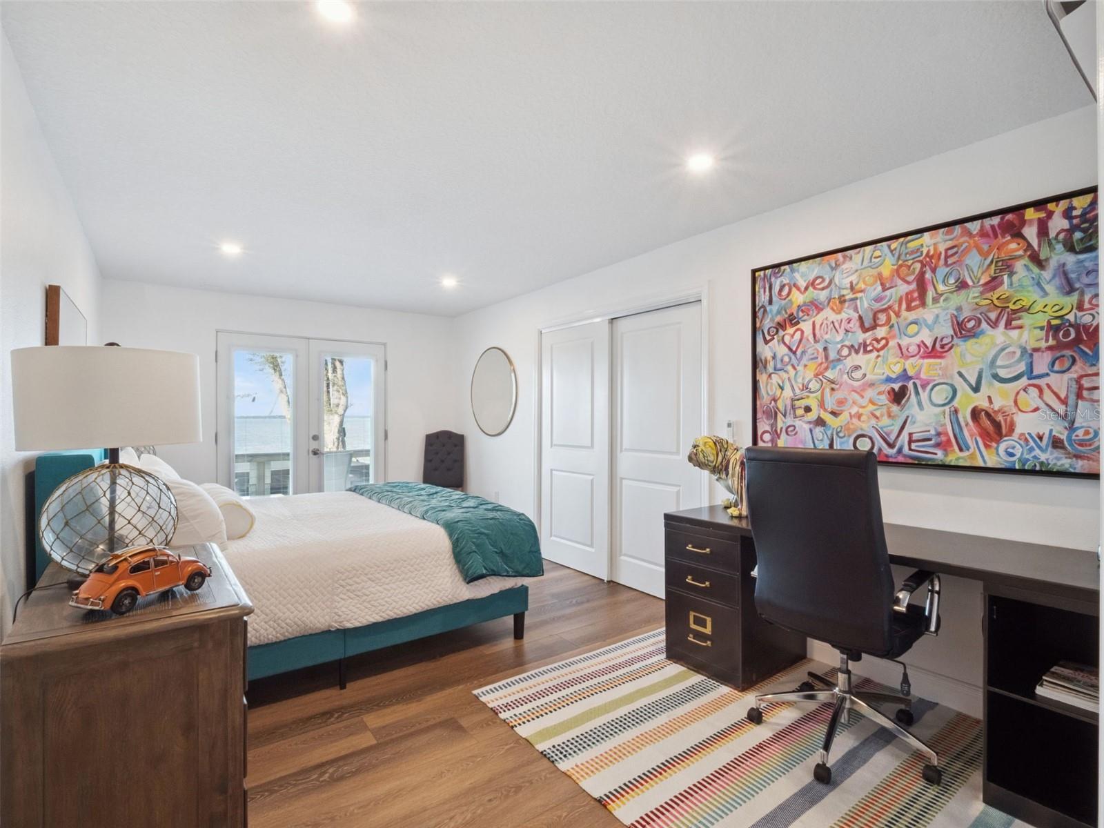 SUNSET HARBOR HILL - Residential