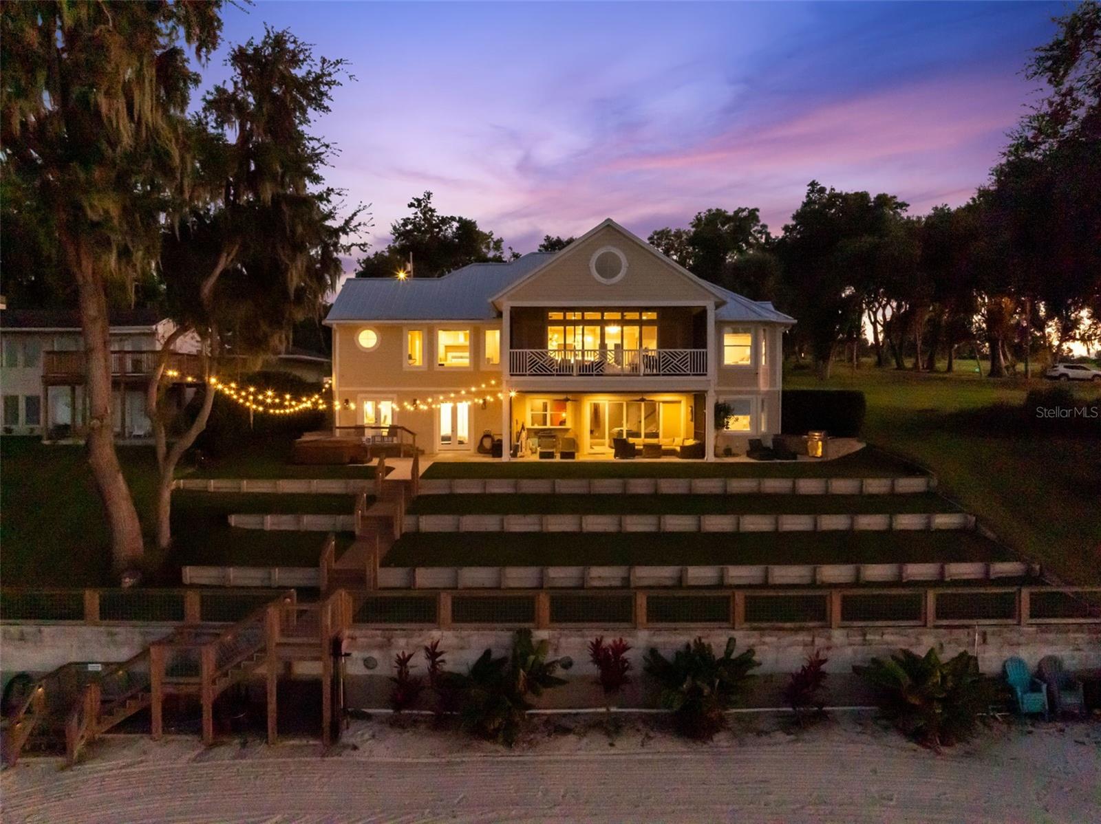 SUNSET HARBOR HILL - Residential