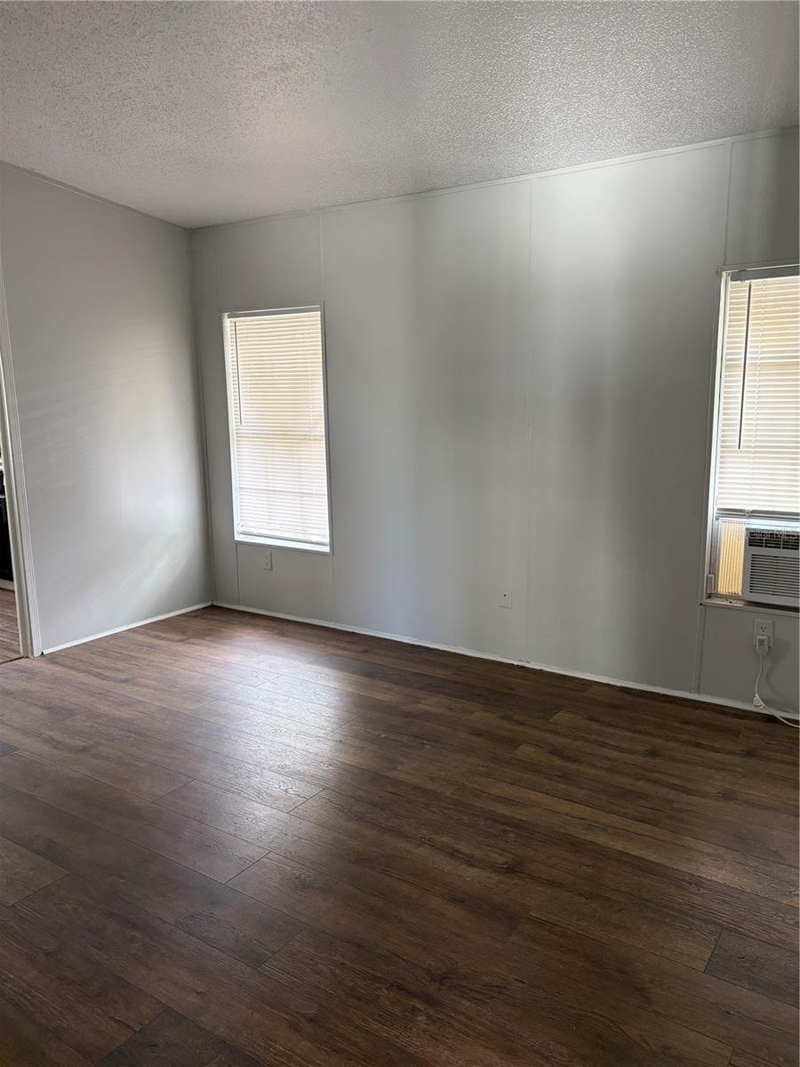 MONTVERDE HILLS - Residential Lease