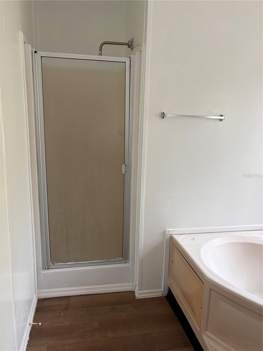 MONTVERDE HILLS - Residential Lease