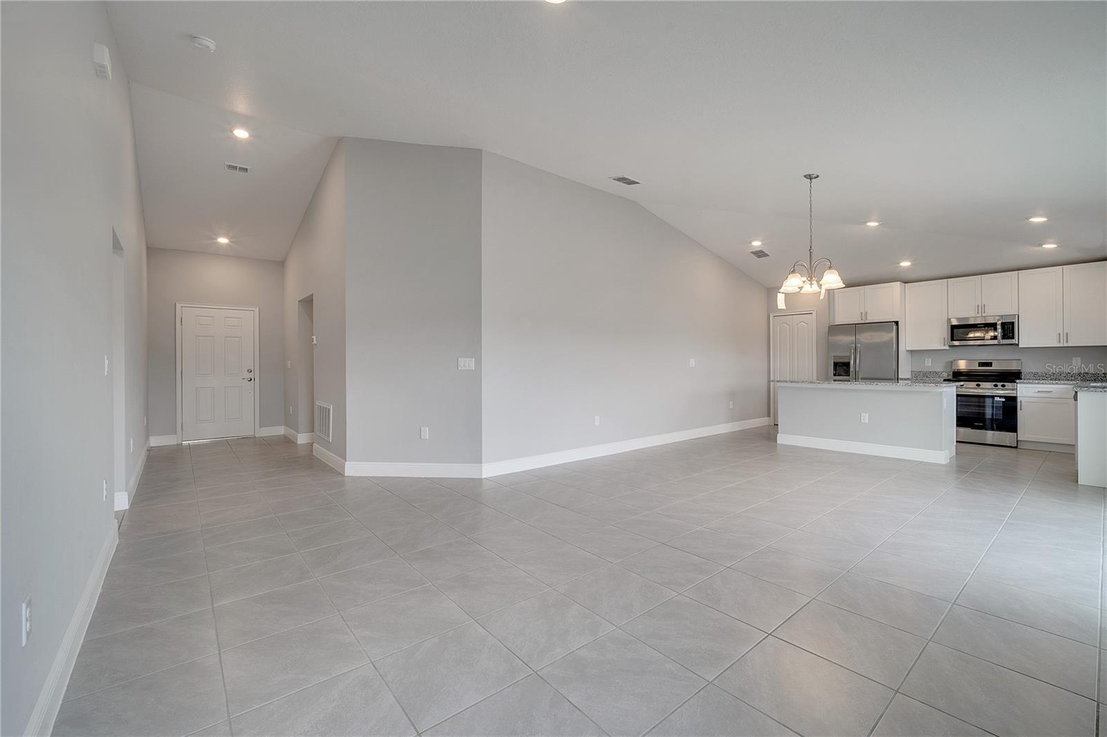 557 VICEROY COURT