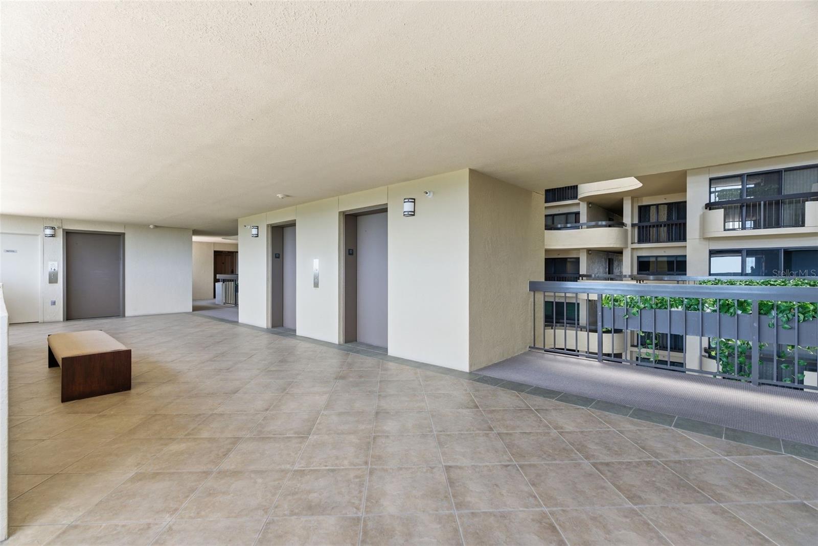 2413 BAYSHORE BOULEVARD 1004