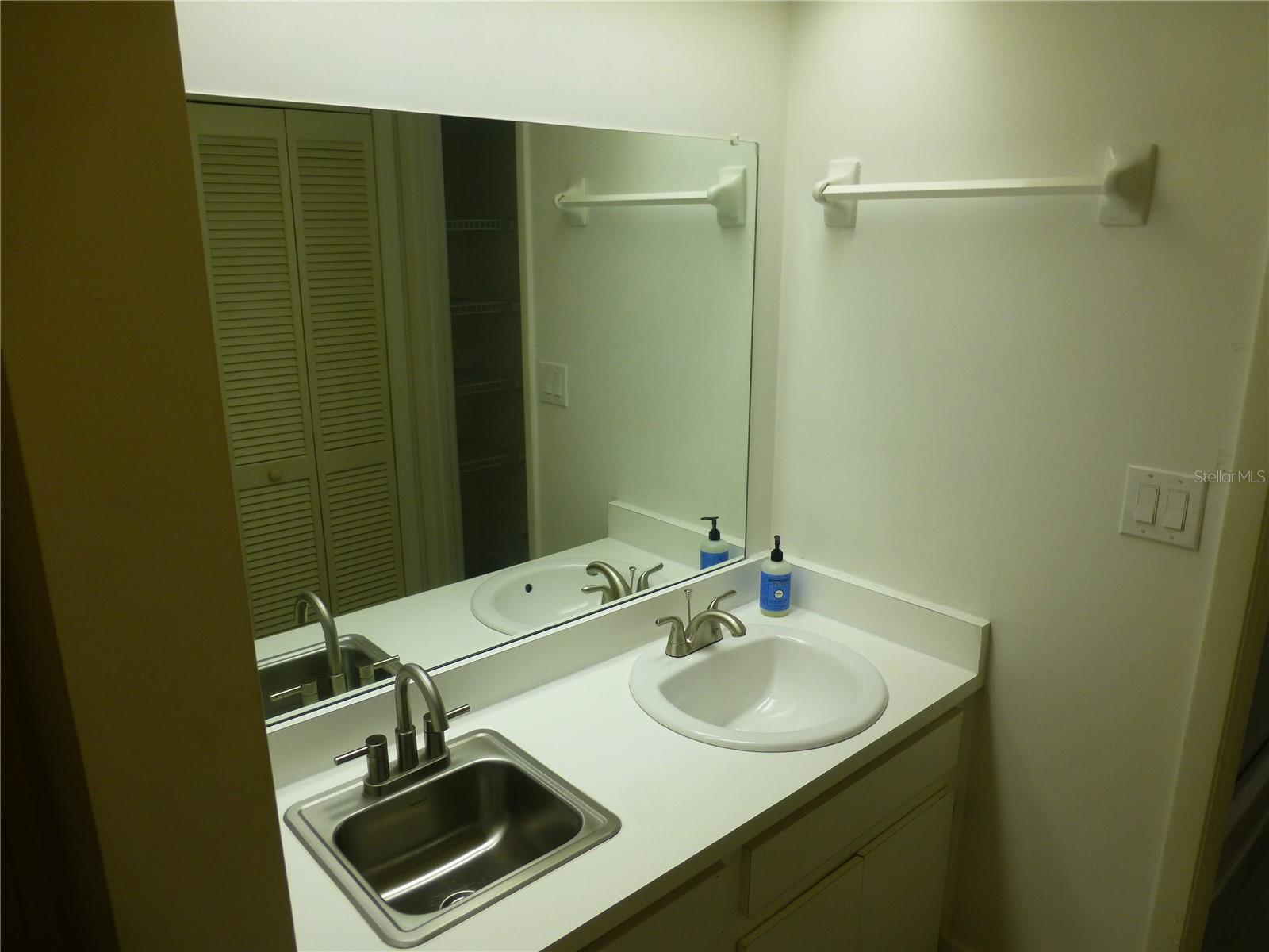 EAST LAKE WOODLANDS CLUSTER HOMES - Residential Lease