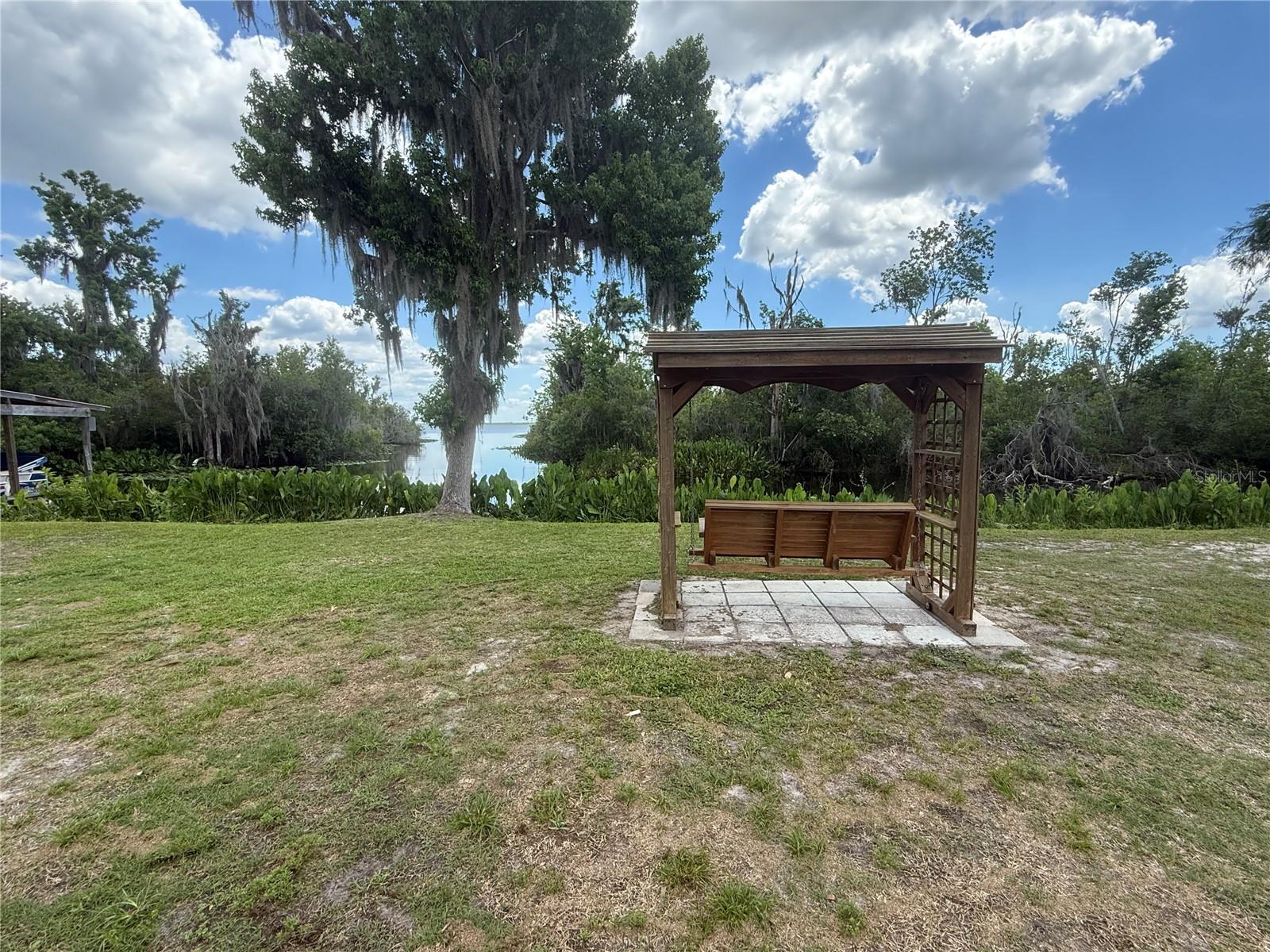 EAGLE NEST MOB HOMES ESTATES ADD 01 - Residential