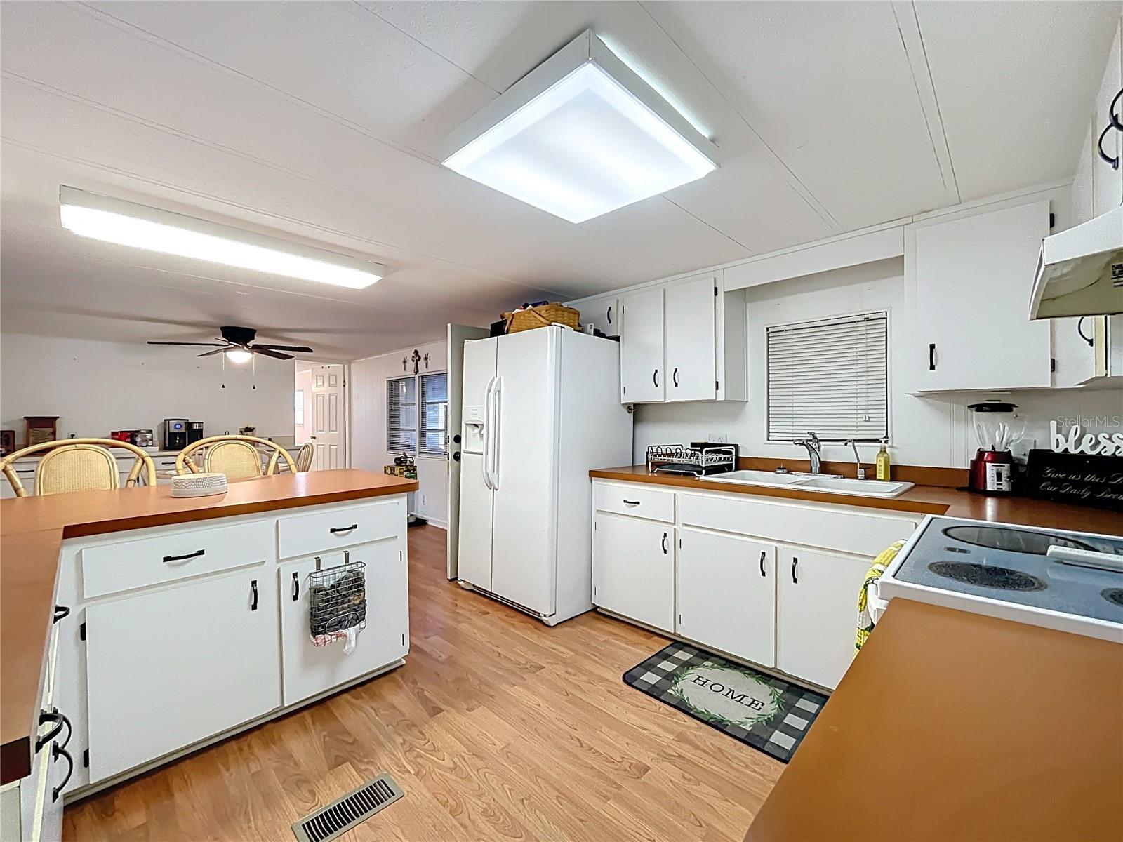 EAGLE NEST MOB HOMES ESTATES ADD 01 - Residential