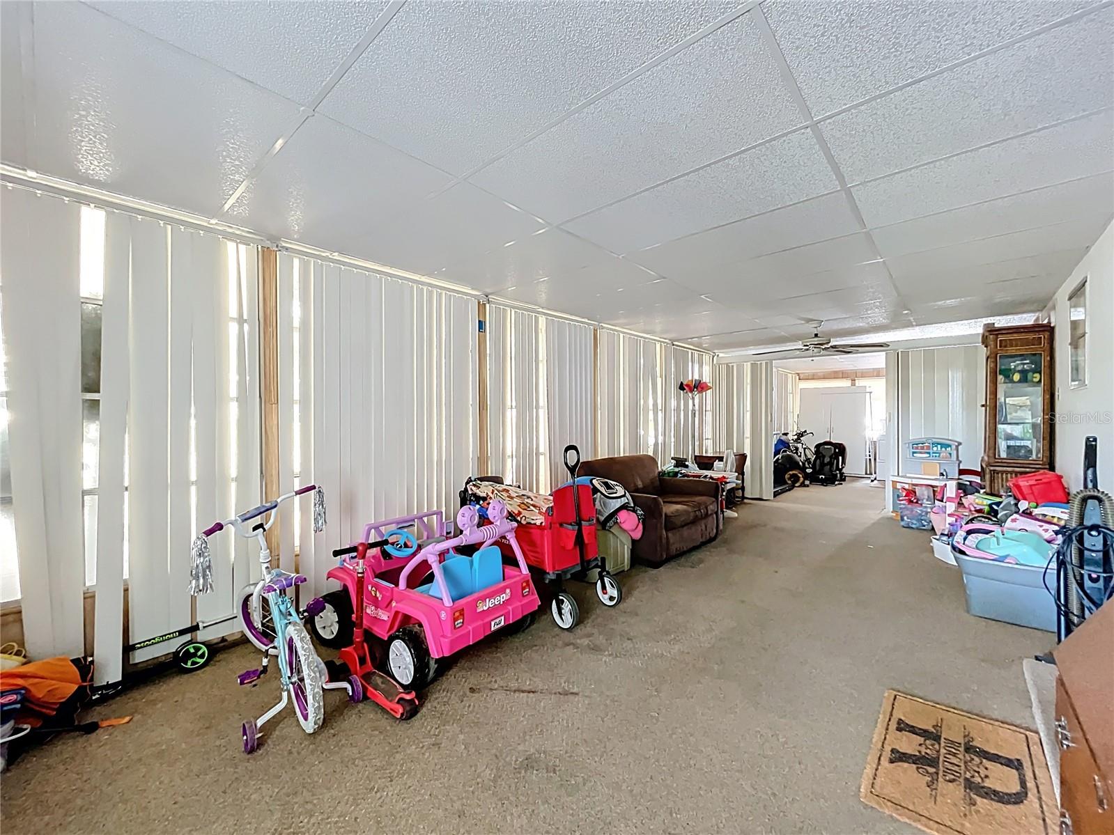 EAGLE NEST MOB HOMES ESTATES ADD 01 - Residential