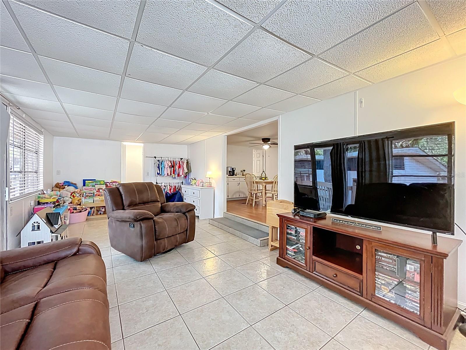 EAGLE NEST MOB HOMES ESTATES ADD 01 - Residential