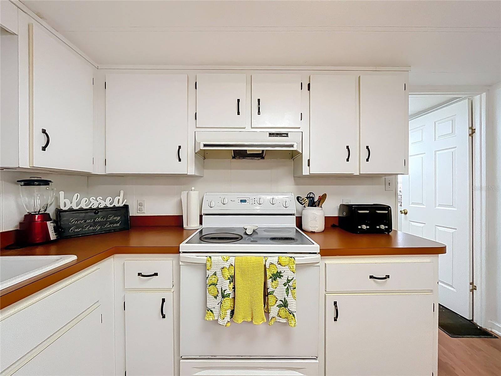 EAGLE NEST MOB HOMES ESTATES ADD 01 - Residential