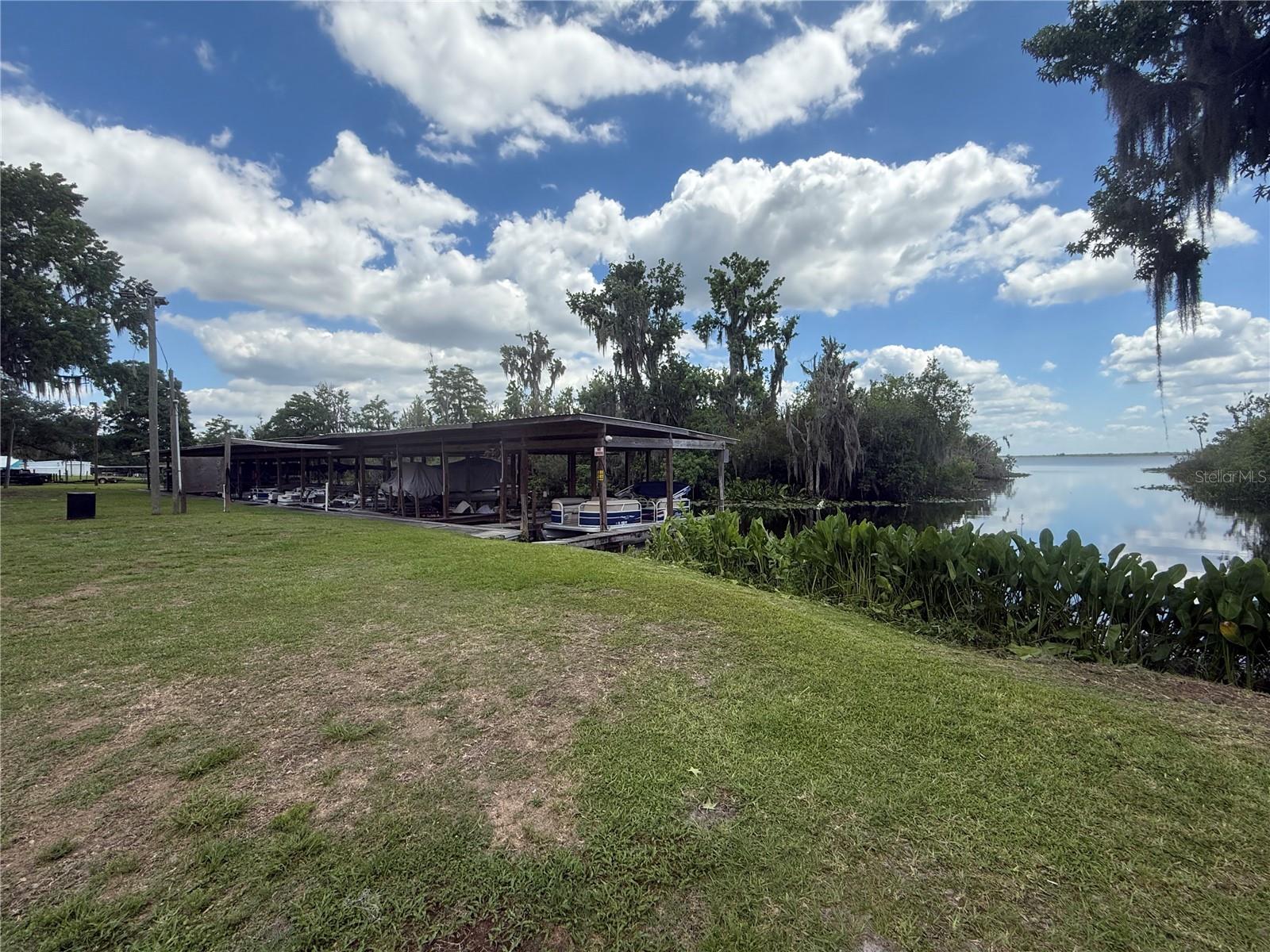 EAGLE NEST MOB HOMES ESTATES ADD 01 - Residential