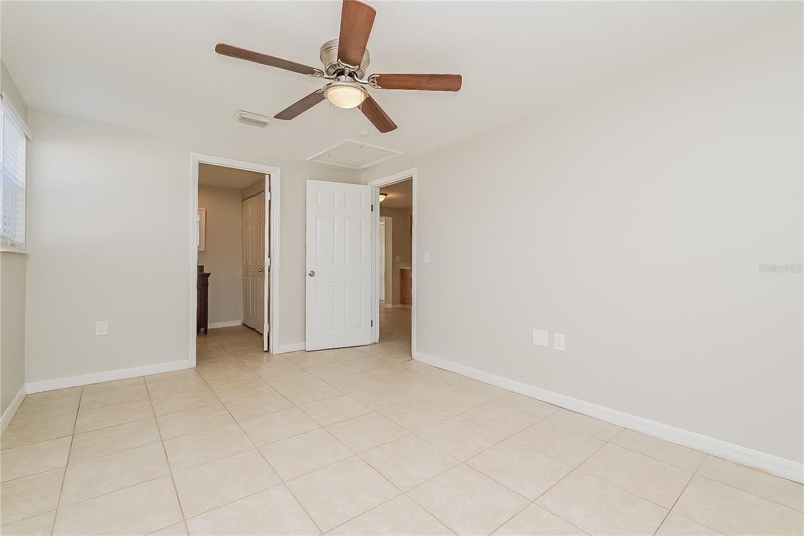 MELODIE HILLS 01 - Residential Lease